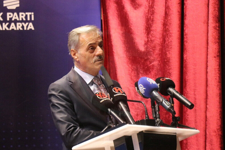 Ak Parti Grup Baskanvekili Abdulhamit Gul (3)