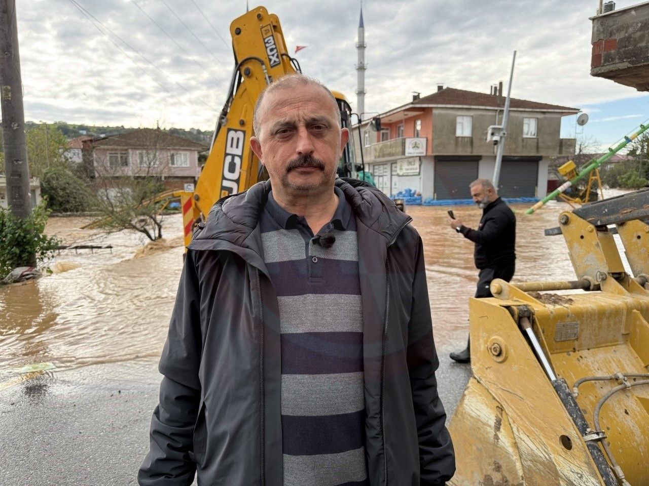 A W812744 09