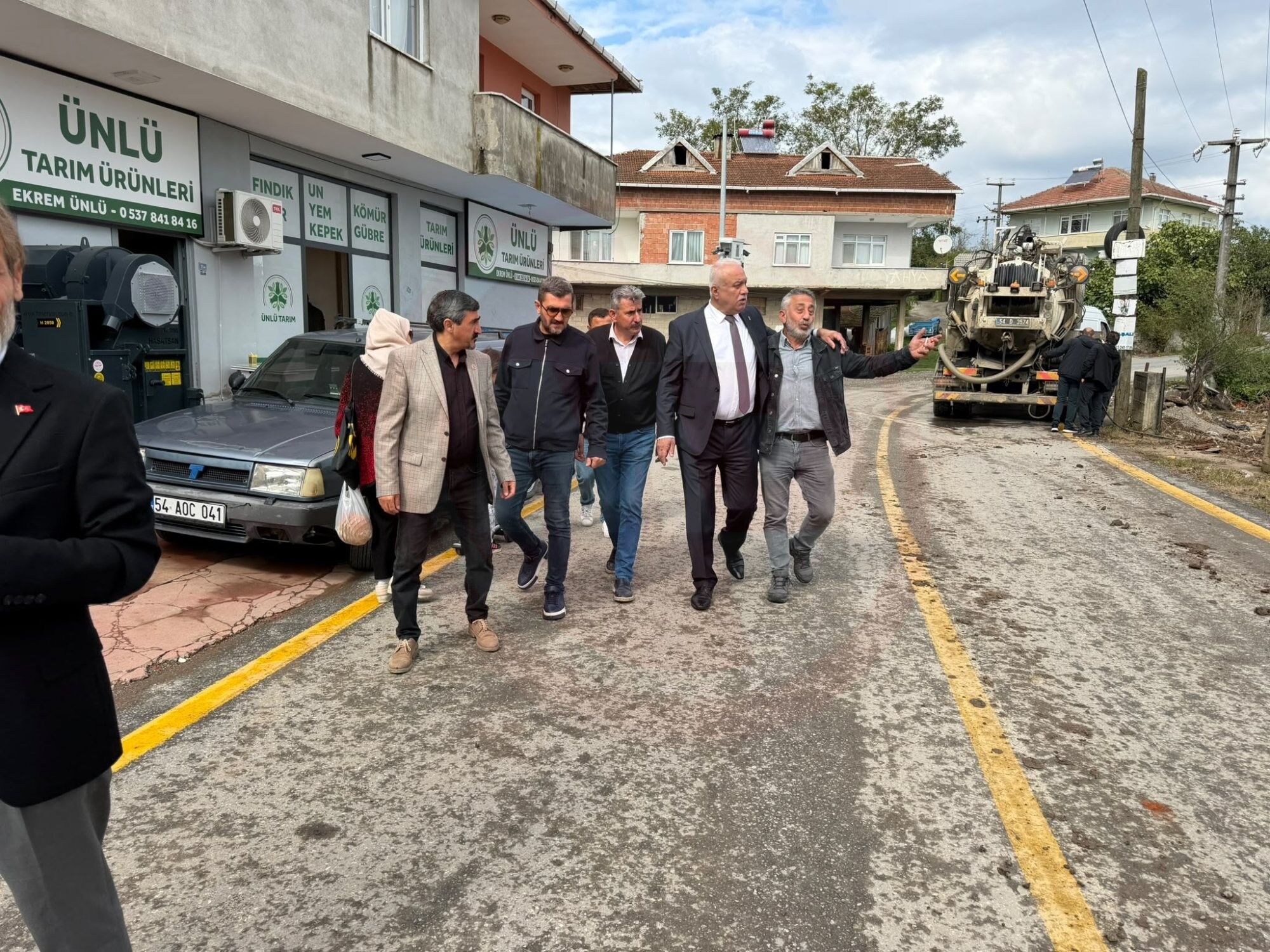 S E S O B Galeri 17 Sesob Dan Daricayiri Nda Selden Etkilenen Esnafa Gecmis Olsun Ziyareti