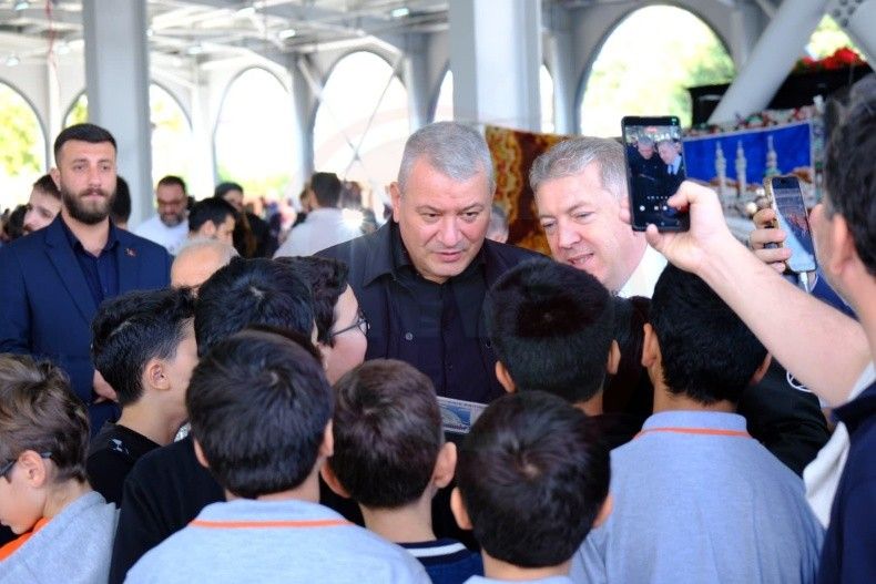 Serdivan Arabacialani Pazar Yeri (3)