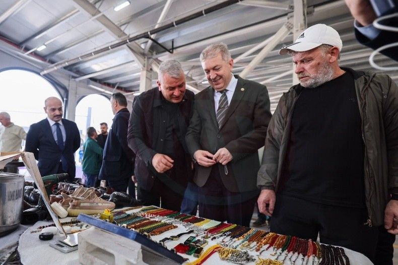 Serdivan Arabacialani Pazar Yeri (4)